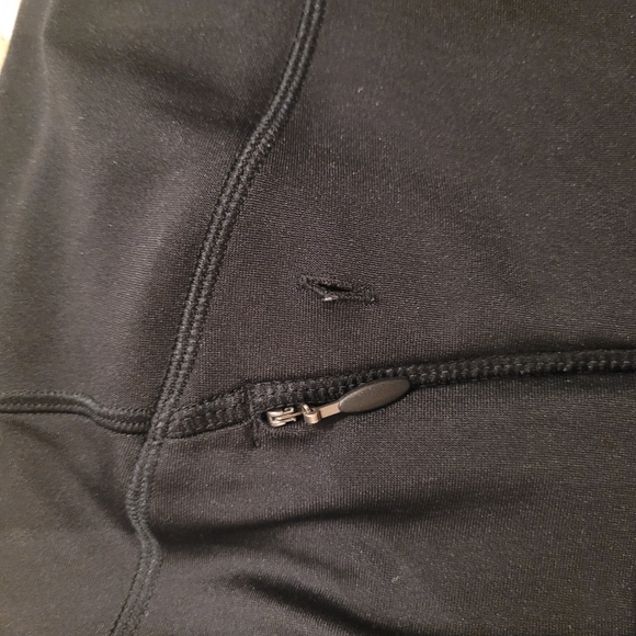 ***SOLD***Black Under Armour legging Size M - Picture 4 of 4